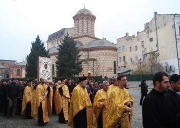 Procesiune cu icoana Sf. Antonie la Curtea Veche