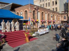 Sfinții Arhangheli Mihail și Gavriil