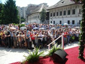 Credinciosi prezenti la Sfanta Liturghie